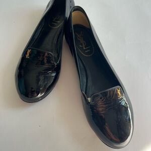 Saint Laurent Glossy Black Pumps